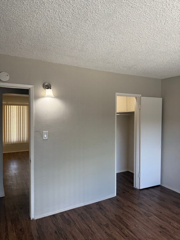 Building Photo - 518 N Anna Dr