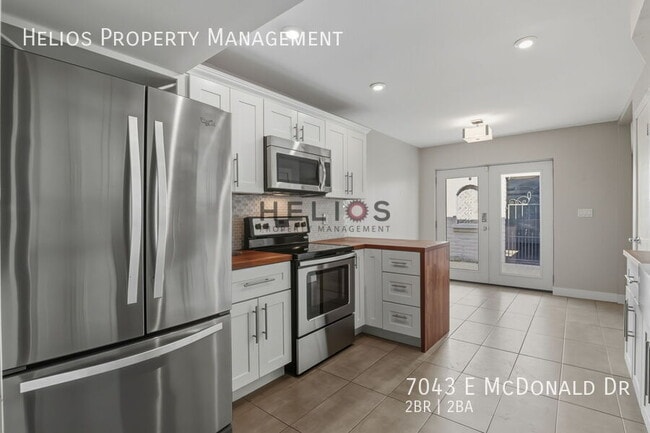 Building Photo - 7043 E McDonald Dr