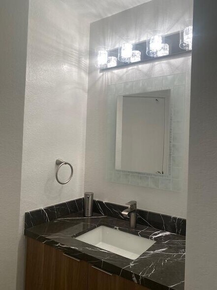 Building Photo - 777 Morrell Ave