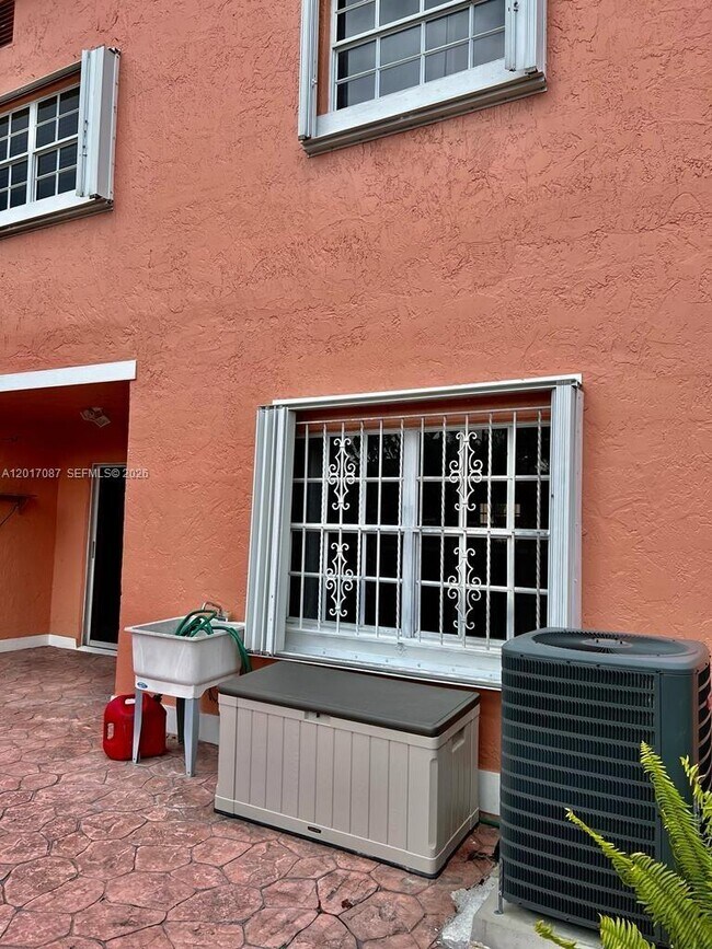 Building Photo - 12442 NW 7th Ln