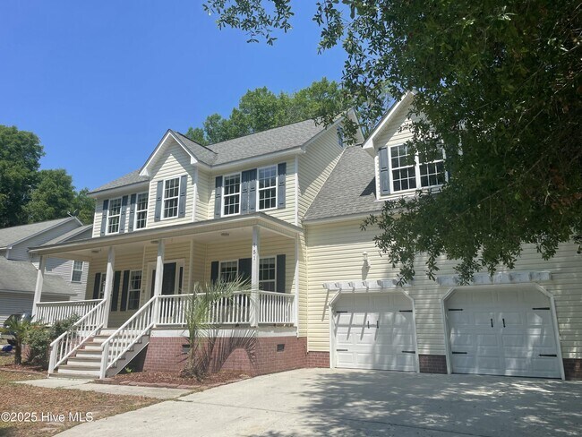 Building Photo - 151 Bayshore Dr