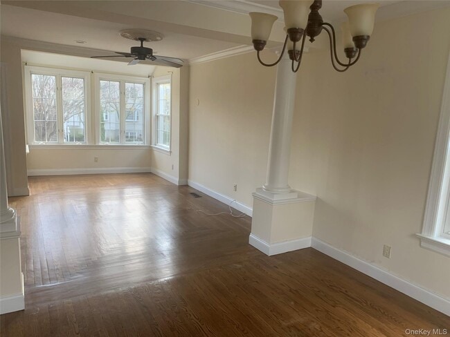 Building Photo - 28 Nautilus Pl