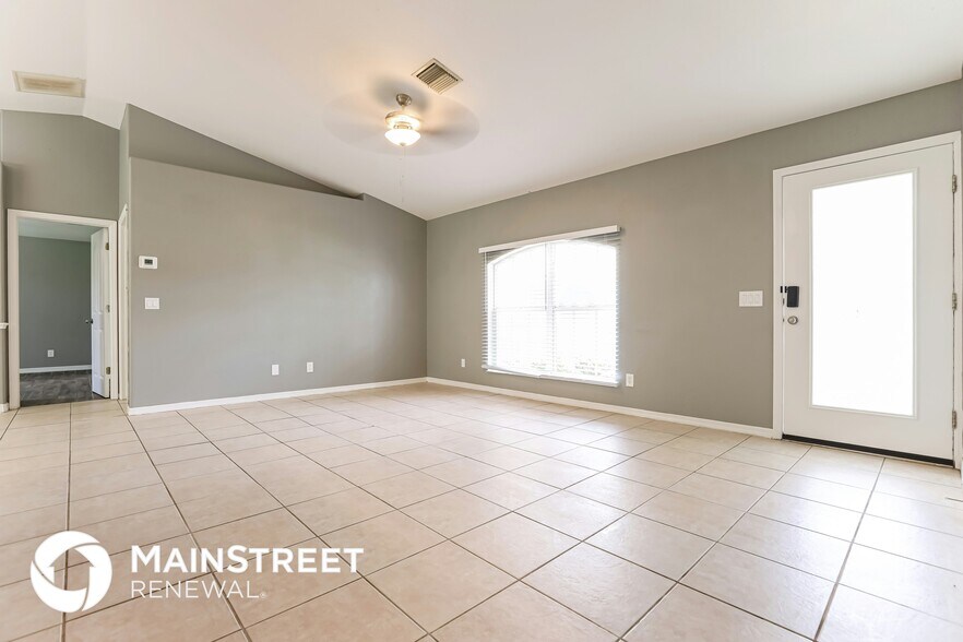 Building Photo - 3701 Caballero Ave