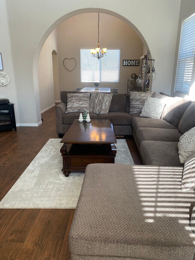 Building Photo - 32434 Campo Dr