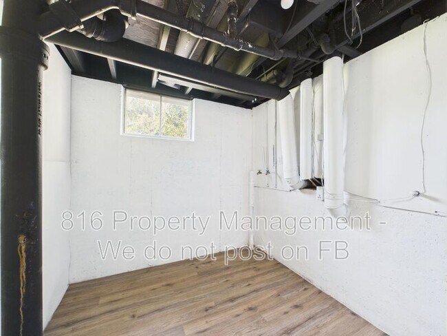 Building Photo - 7800 E 91 St