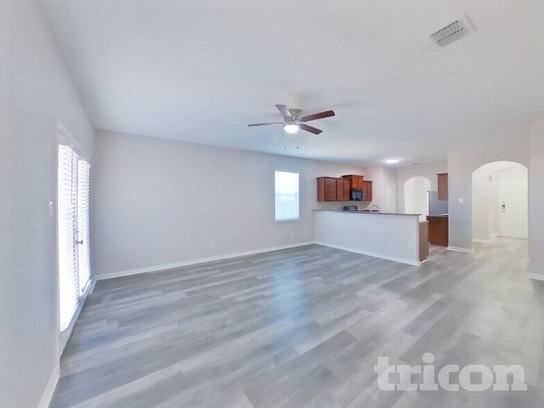 Building Photo - 11350 Luckey Ledge