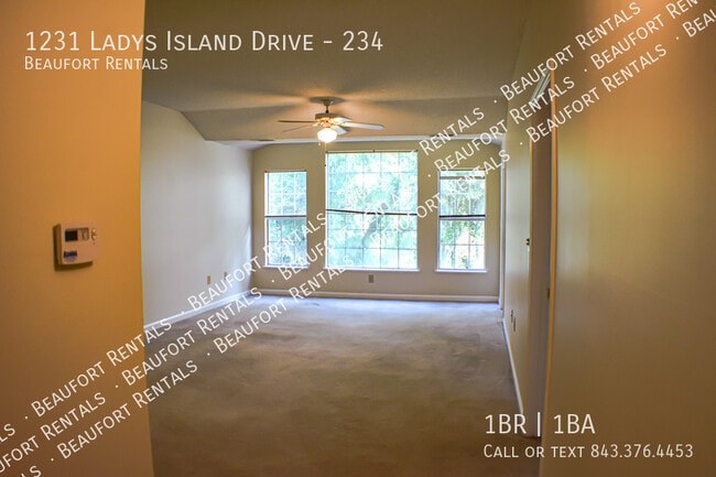 Building Photo - 1231 Ladys Island Dr