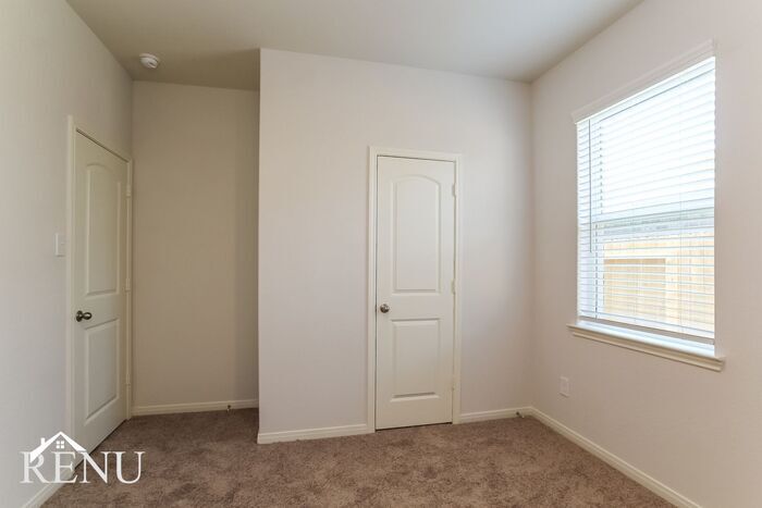 Building Photo - 10495 Red Cardinal Dr