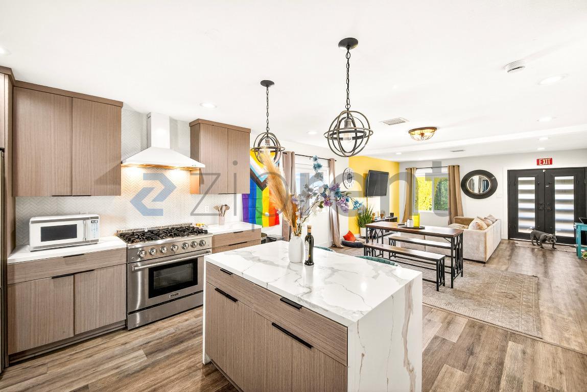 Building Photo - 6415 Madden Ave