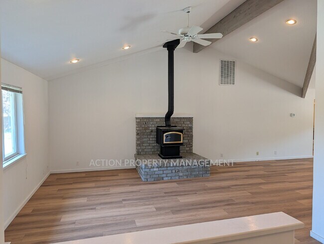 Building Photo - 3 bed 2.5 bath home in a private country setting, close to town. All new luxury vinyl plank floor...