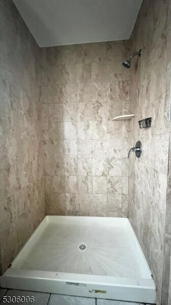 Building Photo - 923 Magnolia Ave