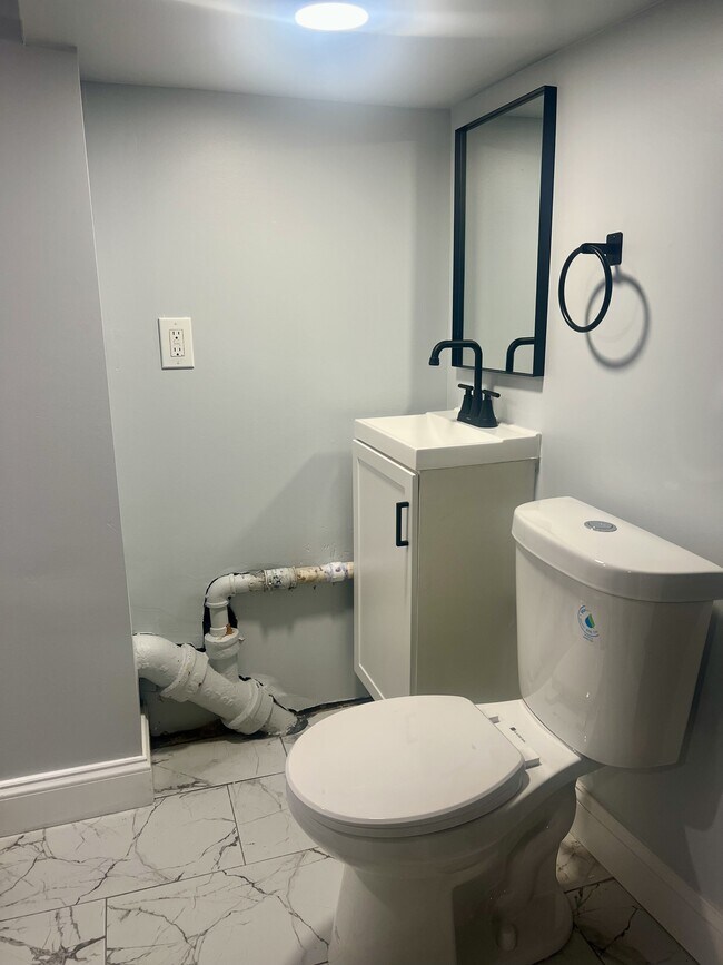 Building Photo - 2431 McElderry St