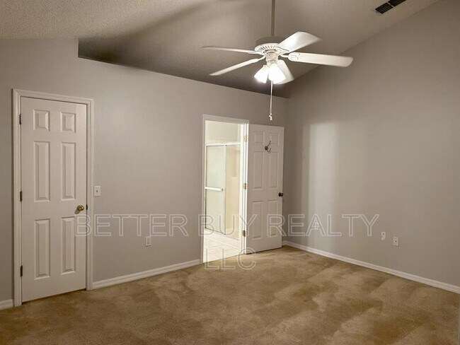 Building Photo - 28 Princess Dolores Ln