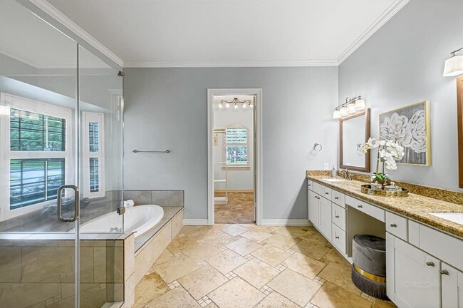 Building Photo - 4602 Gladesdale Park Ln