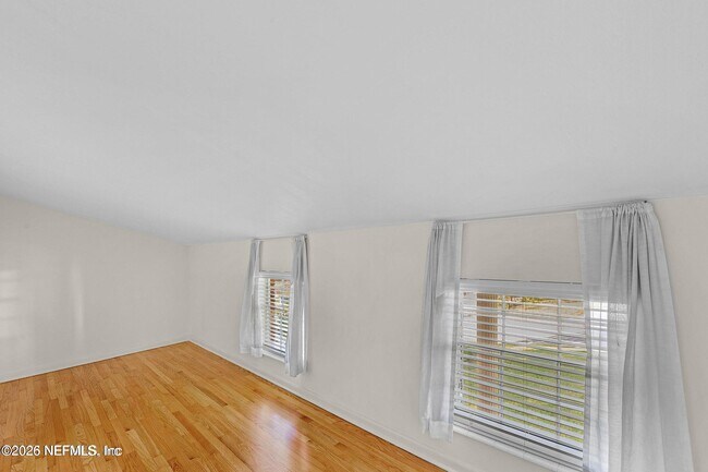 Building Photo - 1922 Holly Oaks Ravine Dr