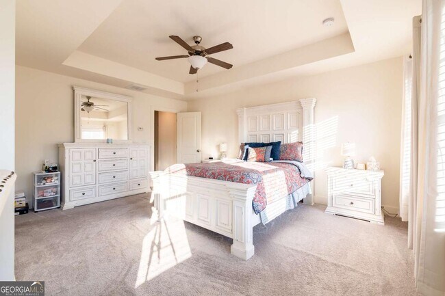 Building Photo - 46 Cannondale Dr