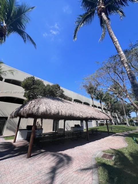 Building Photo - 19501 W Country Club Dr