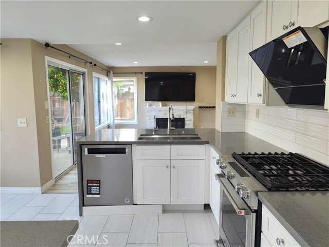 Building Photo - 6953 Saddleback Pl