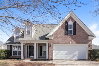 Building Photo - 1412 Williamsburg Ln