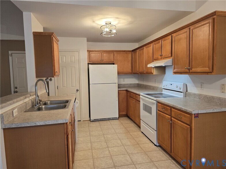 Building Photo - 5607 Jessup Station Pl