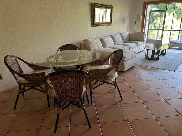 Building Photo - 1650 Pine Tree Ln