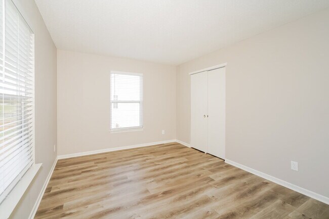 Building Photo - 968 Indigo Dr