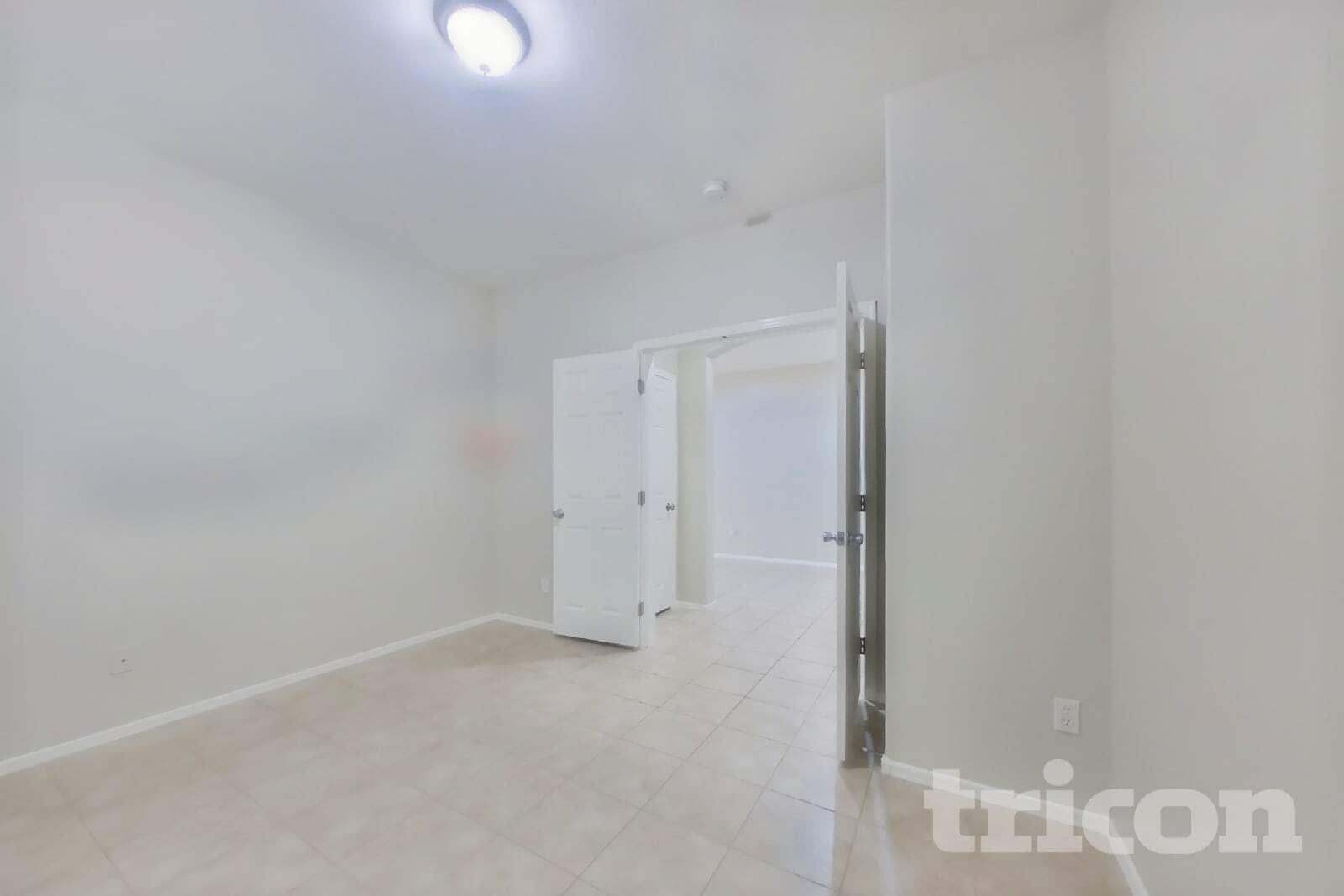 Building Photo - 13218 W Jacobson Dr