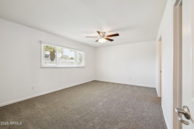 Building Photo - 4613 S Rita Ln