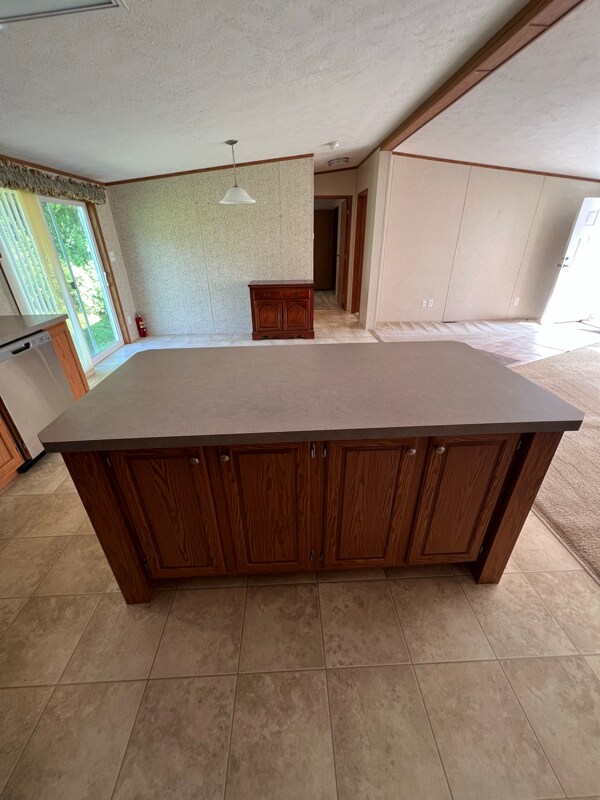Building Photo - 505 Beaumont Dr