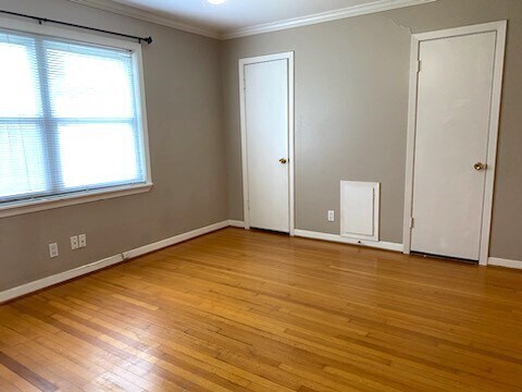 Building Photo - 5537 Lincrest Ln