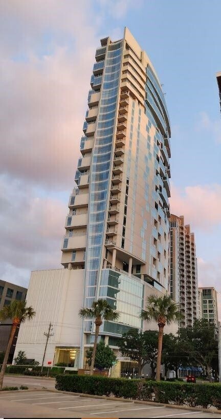 Building Photo - 4521 San Felipe St