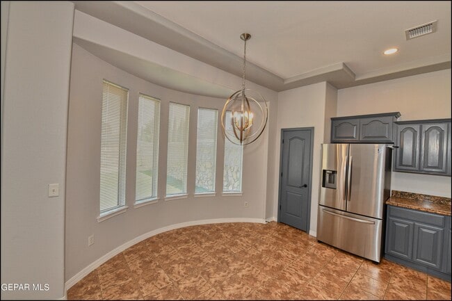 Building Photo - 11651 Dos Palmas Dr