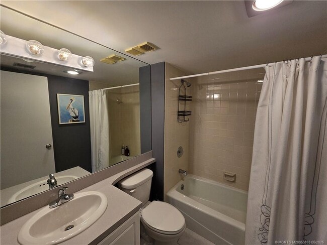 Building Photo - 5564 NE Gulfstream Way