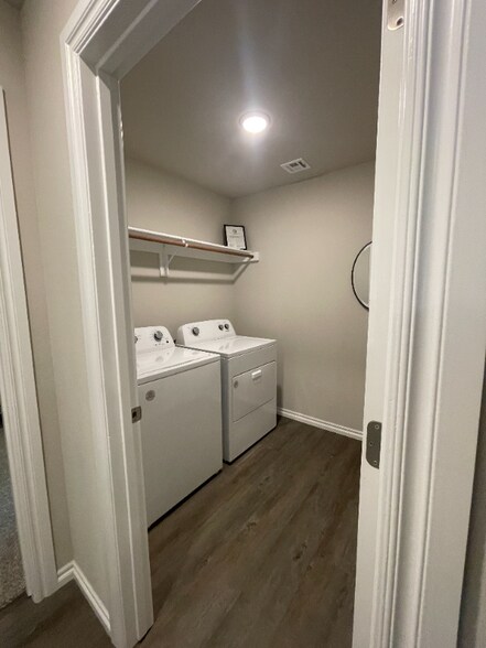 Building Photo - 15622 S 75th E Ave