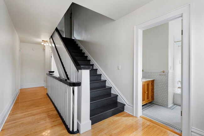 Building Photo - 2407 S Garfield St