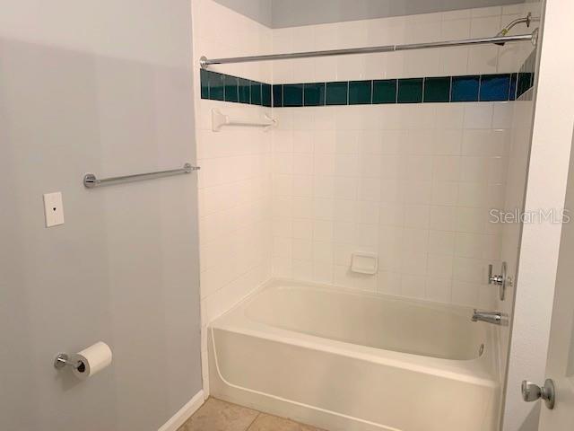 Building Photo - 5110 Bay Club Cir
