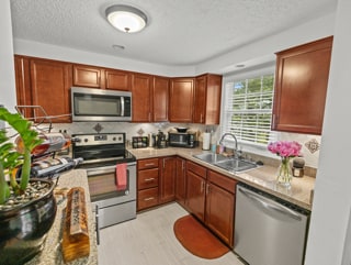 Building Photo - 6724 Seat Pleasant Dr