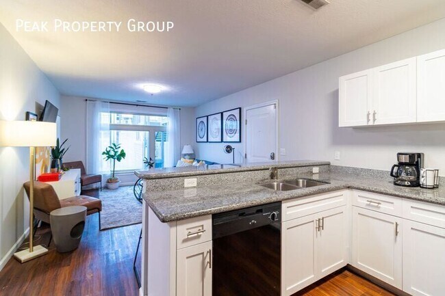 Building Photo - 258 Chittenden Ave