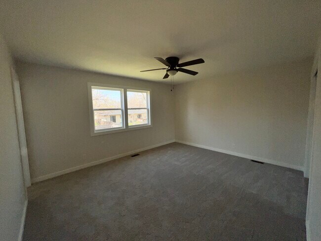 Master - 1817 N Evergreen Ln