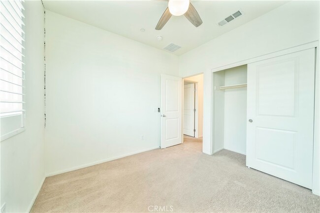 Building Photo - 811 Hudson Ln