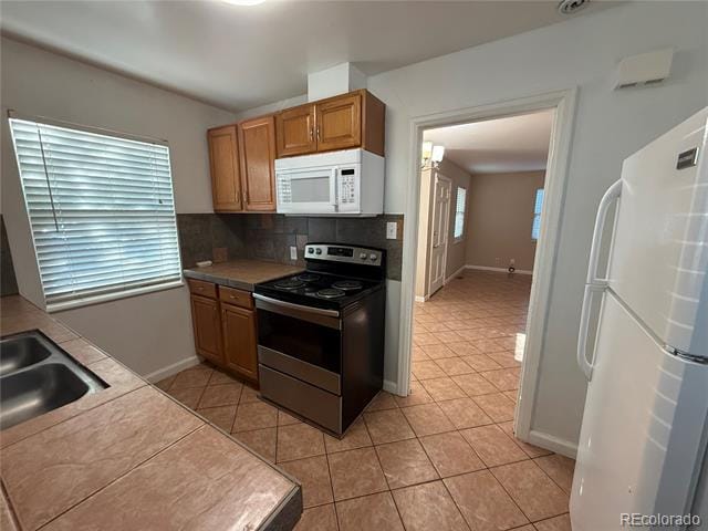 Building Photo - 1349 Kenton St