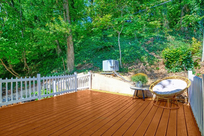 Building Photo - 3731 S Kemper Rd