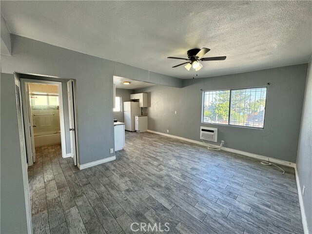 Building Photo - 120 W 73rd St