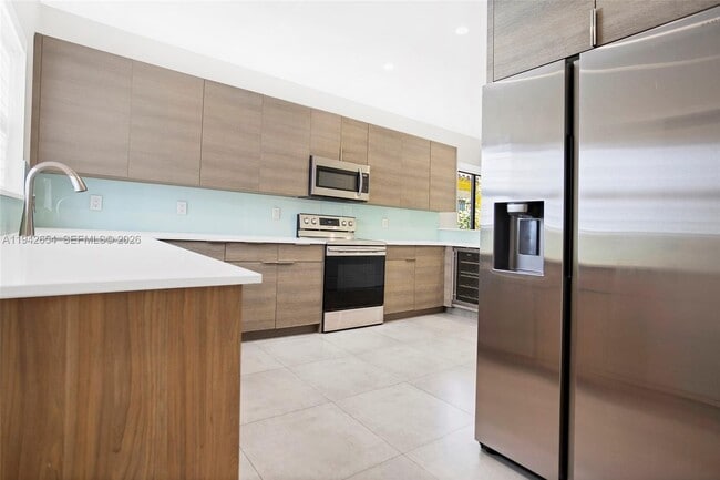 Building Photo - 1744 SW 22nd Terrace