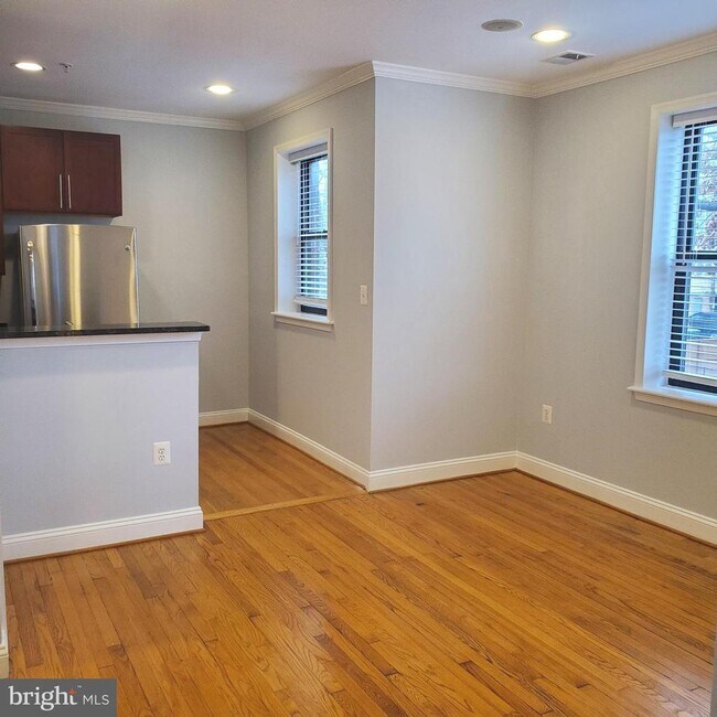 Building Photo - 5611 5th St NW