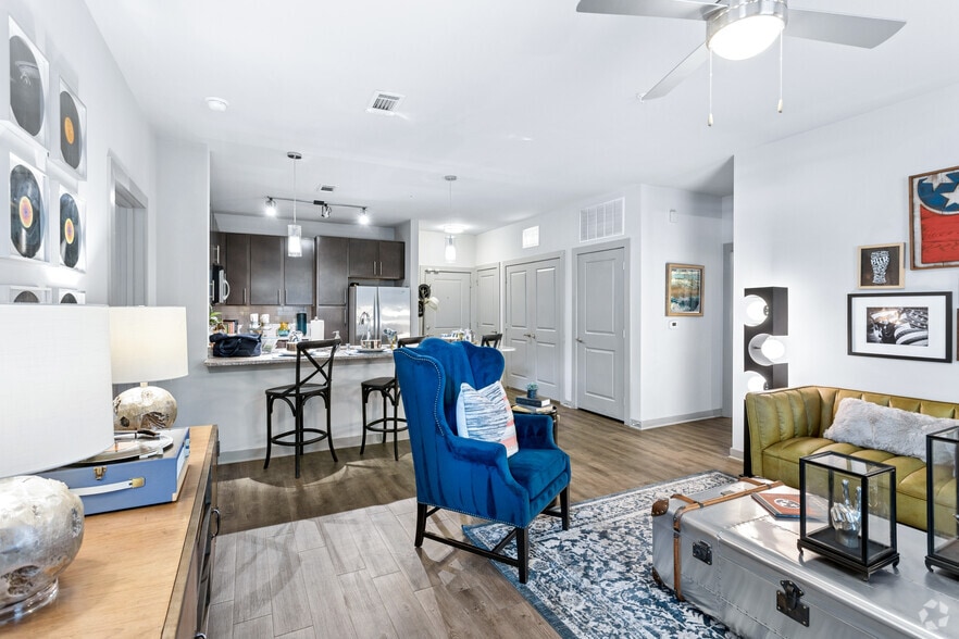 Pine 2BR,2BA - 1,150SF - Living Room - The Lodge Bellevue