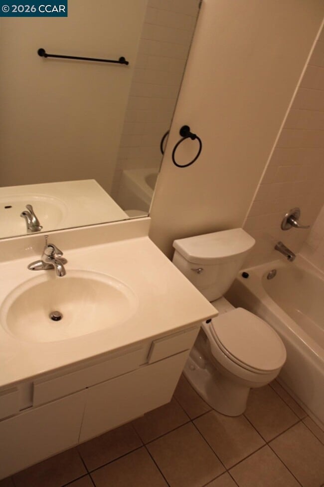 Building Photo - 2152 Blue Jay Cir