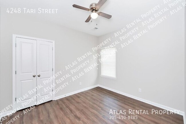 Building Photo - 4248 Tari St