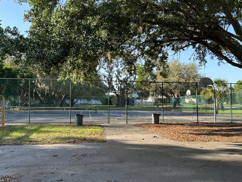 Building Photo - 1041 Sawyers Ct