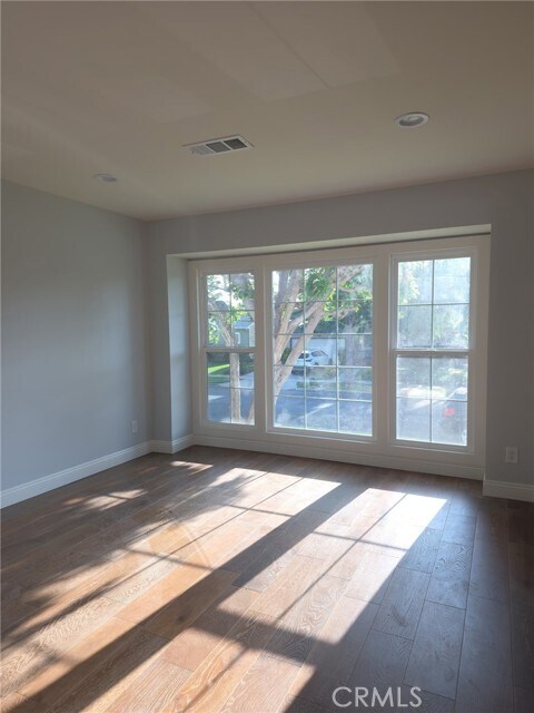 Building Photo - 5757 W 75th St